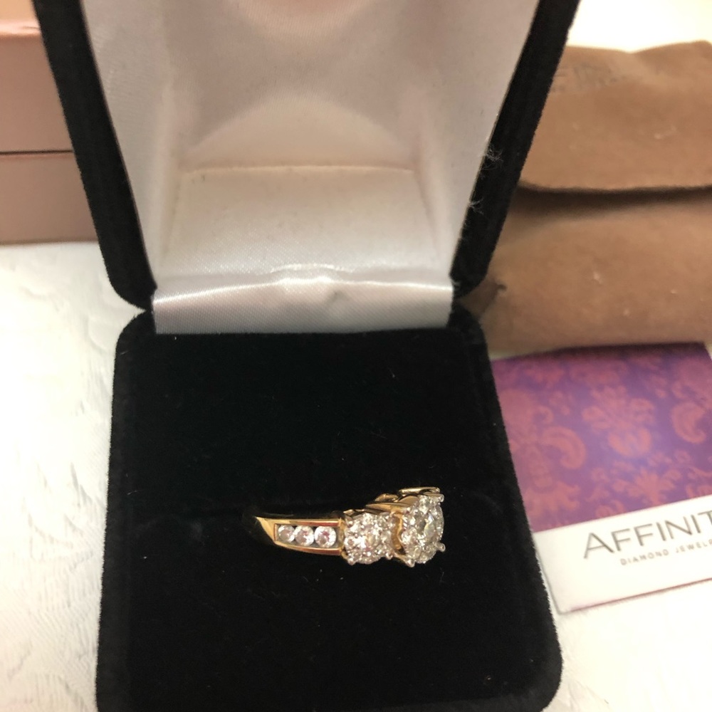 Affinity 1 cttw Genuine Diamond Yellow Gold sz 5.5 - Picture 3 of 7